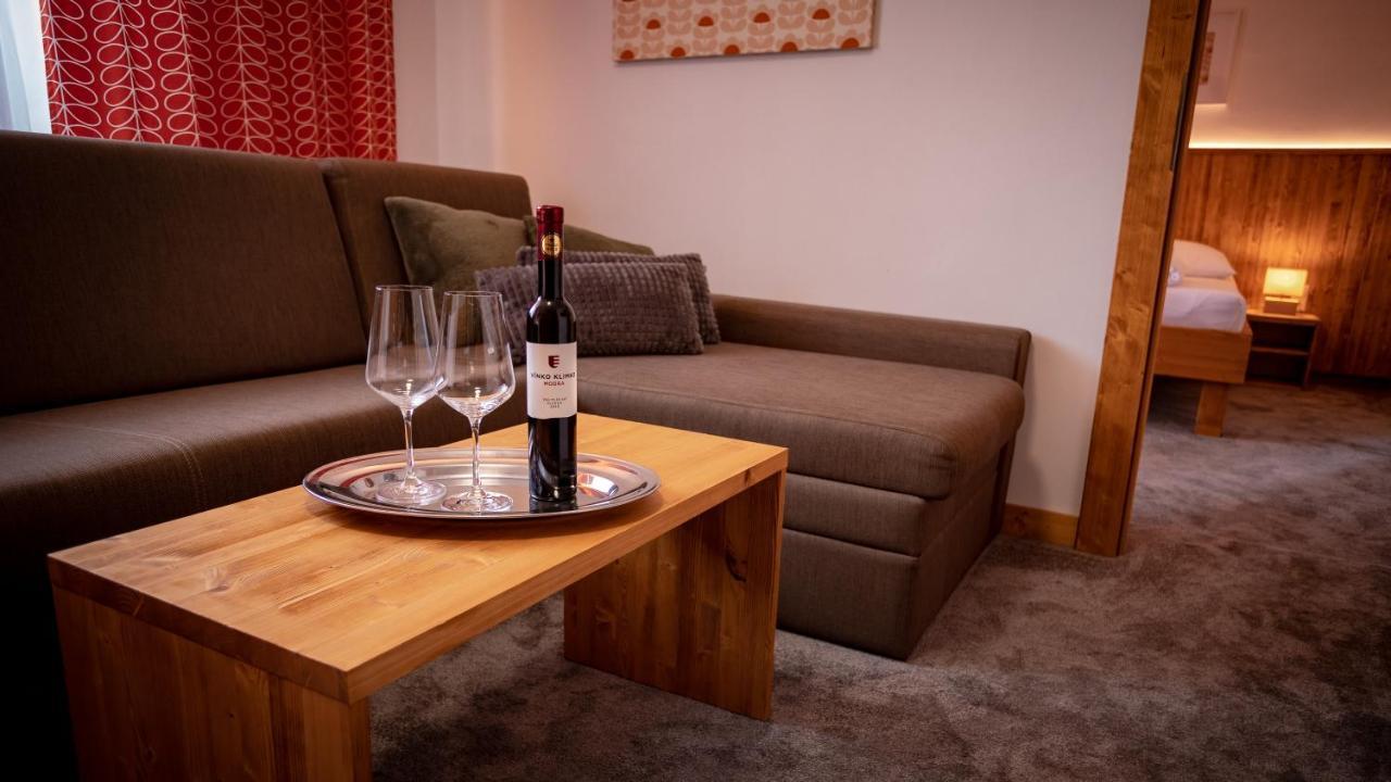 Vila Somani Nová Lesná Eksteriør billede